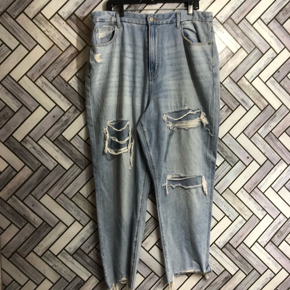 American Eagle Outfitters Denim - American Eagle High Rise Destructed Curvy Mom Jean